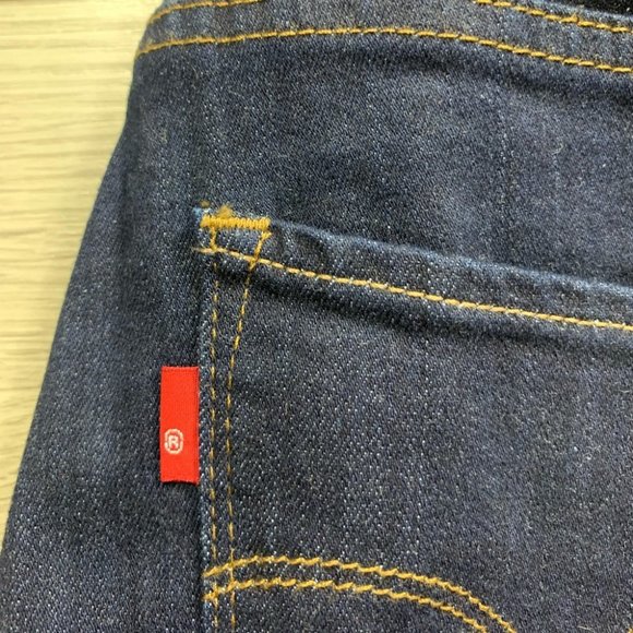 Levi’s 721 High Rise Skinny Dark Wash Jeans - Picture 8 of 16